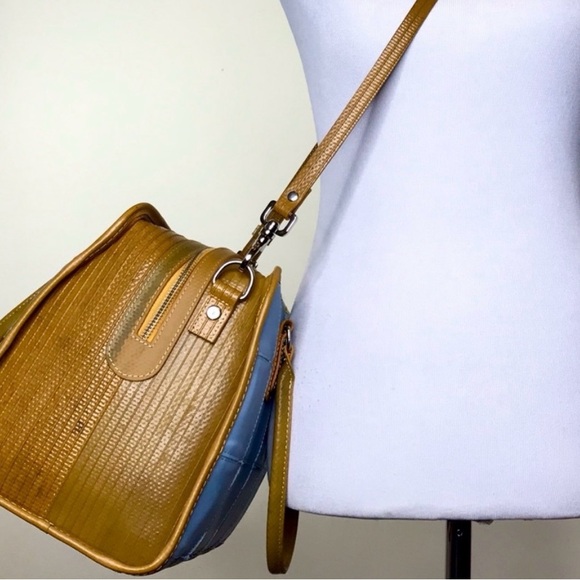 Elvis & Kresse Fire and Hide Large Post Travel Bag - Picture 4 of 9